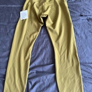 Brand New Lululemon Instill HR Tight